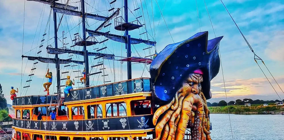 Luxury Pirate Boat Trip